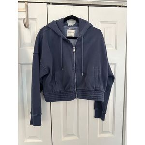 Abercrombie & Fitch cropped zip-up